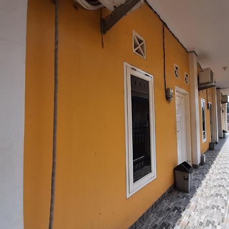 Hotel OYO 2605 Afny Kost 1 Palembang Zewnętrze zdjęcie